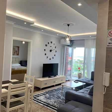 Fishta Apartments Q5 34 Velipoje Ngoại thất bức ảnh