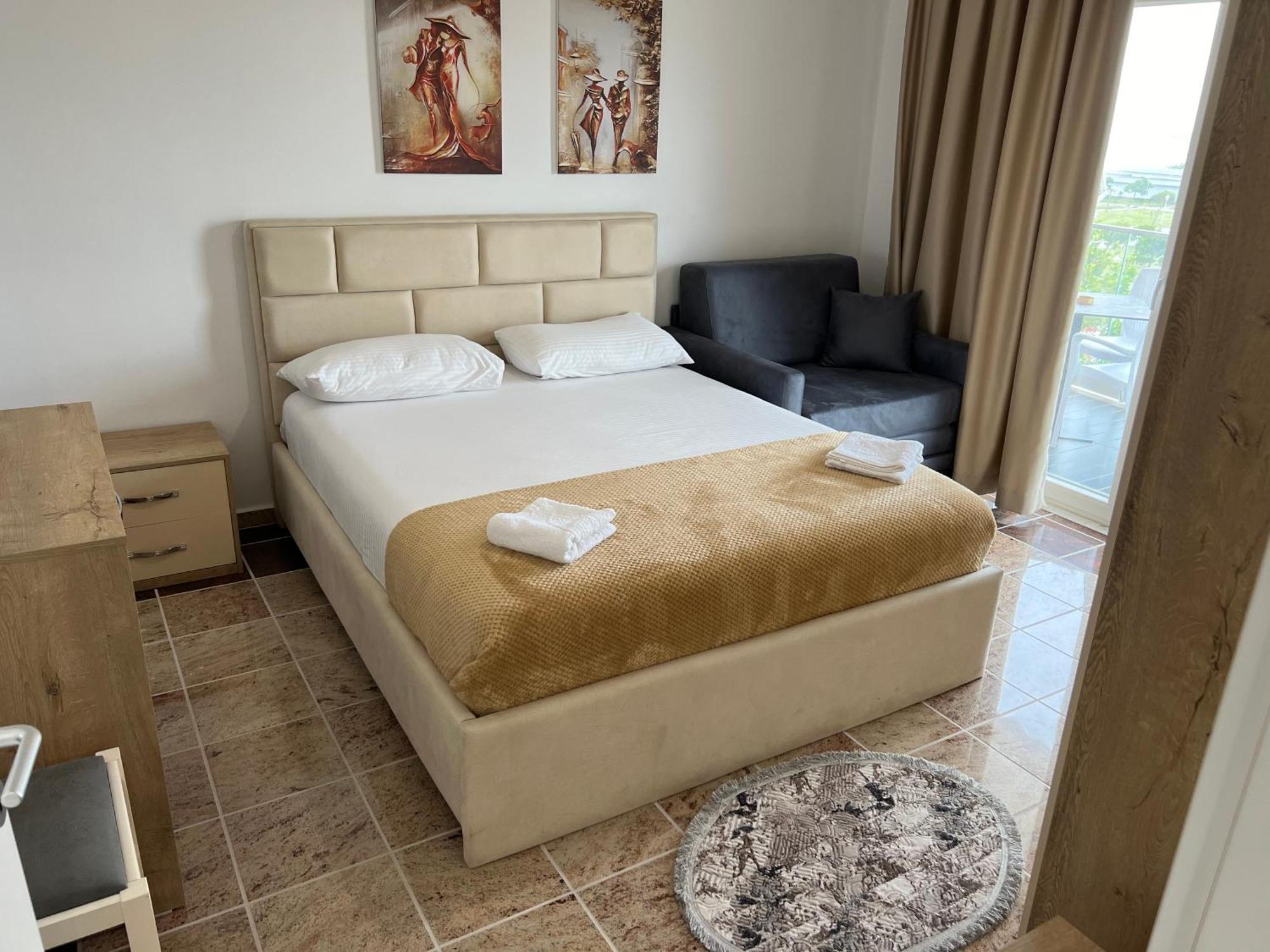 Fishta Apartments Q5 34 Velipoje Ngoại thất bức ảnh
